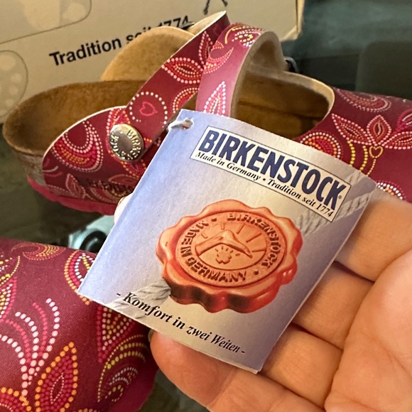 New in Box Birkenstock Dorian Kids Red Paisley Sandals sz 10-10 1/2 ( 28 ) - Picture 7 of 10